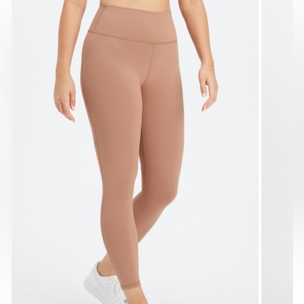 BNWT Fabletics Define PowerHold® High-Waisted 7/8 Legging - MEDIUM Pants - TEDDY - Picture 1 of 13